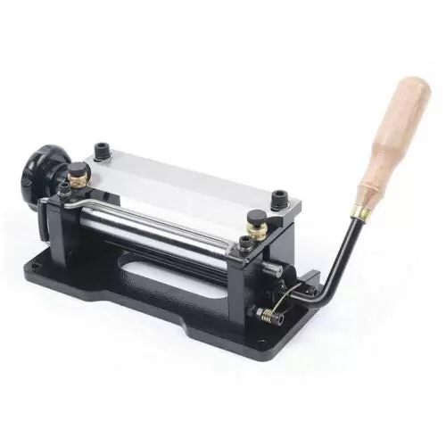 32 x 18 x 18 cm Manual Leather Splitter Skiver Shovel Machine for Handmade Leather Skiving Paring Peeling 32 x 18 x 18 cm Manual Leather Splitter Skiver Shovel Machine for Handmade Leather Skiving Paring Peeling