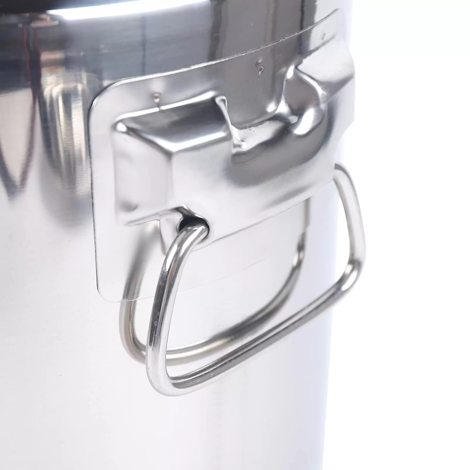 Sealed stainless steel bucket 18L 201 with wine holder for home Brewing wine beer Making Drum Storage Oil Rice Water Barrel Sealed stainless steel bucket 18L 201 with wine holder for home Brewing wine beer Making Drum Storage Oil Rice Water Barrel