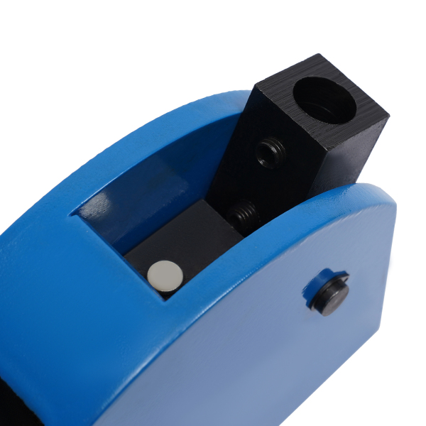 Arrangement and stretching device, bending machine, sheet metal machine, sheet metal working