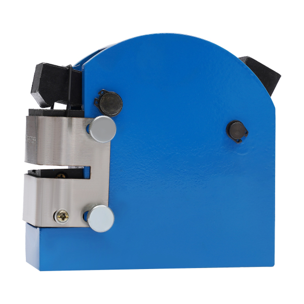 Arrangement and stretching device, bending machine, sheet metal machine, sheet metal working