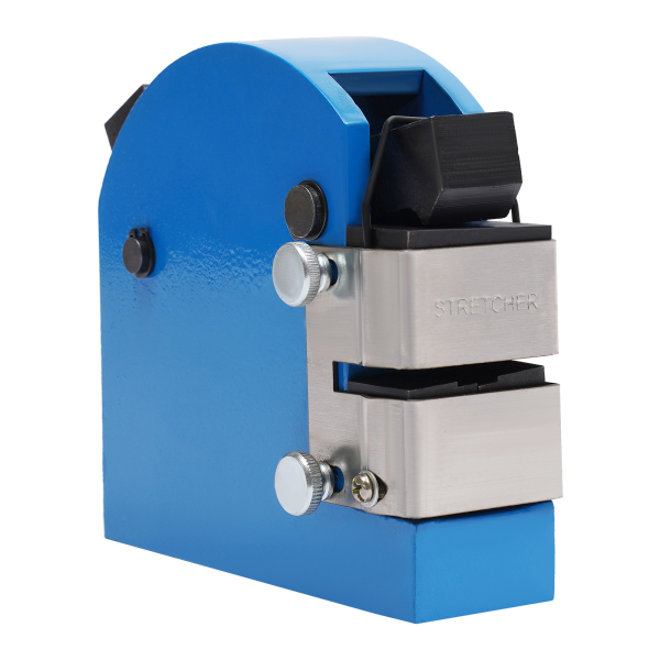 Arrangement and stretching device, bending machine, sheet metal machine, sheet metal working