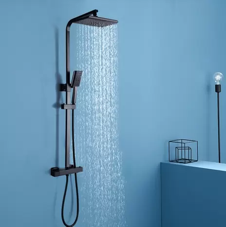 360° Shower System with 38°C Thermostat Black Rain Shower Shower Set with Lead-free Brass and Stainless Steel Pipe for Showers in Homes and Hotels