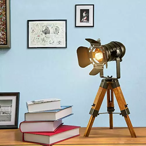 Vintage Adjustable Cinema Table Lamp Retro Style Tripod Spotlight Floor Lamp E27 Spotlights Searchlights Wooden Standing Lamp Cinema Movie Props for Living Room Bedroom