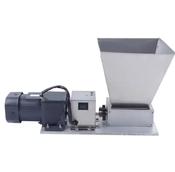 Mills Electric Grain Mills 4 kg Malt Mills Electric Mills 2 Rollers Multigrain Grinding Machine Multi-directional operation  for Cereals Grains and Spices