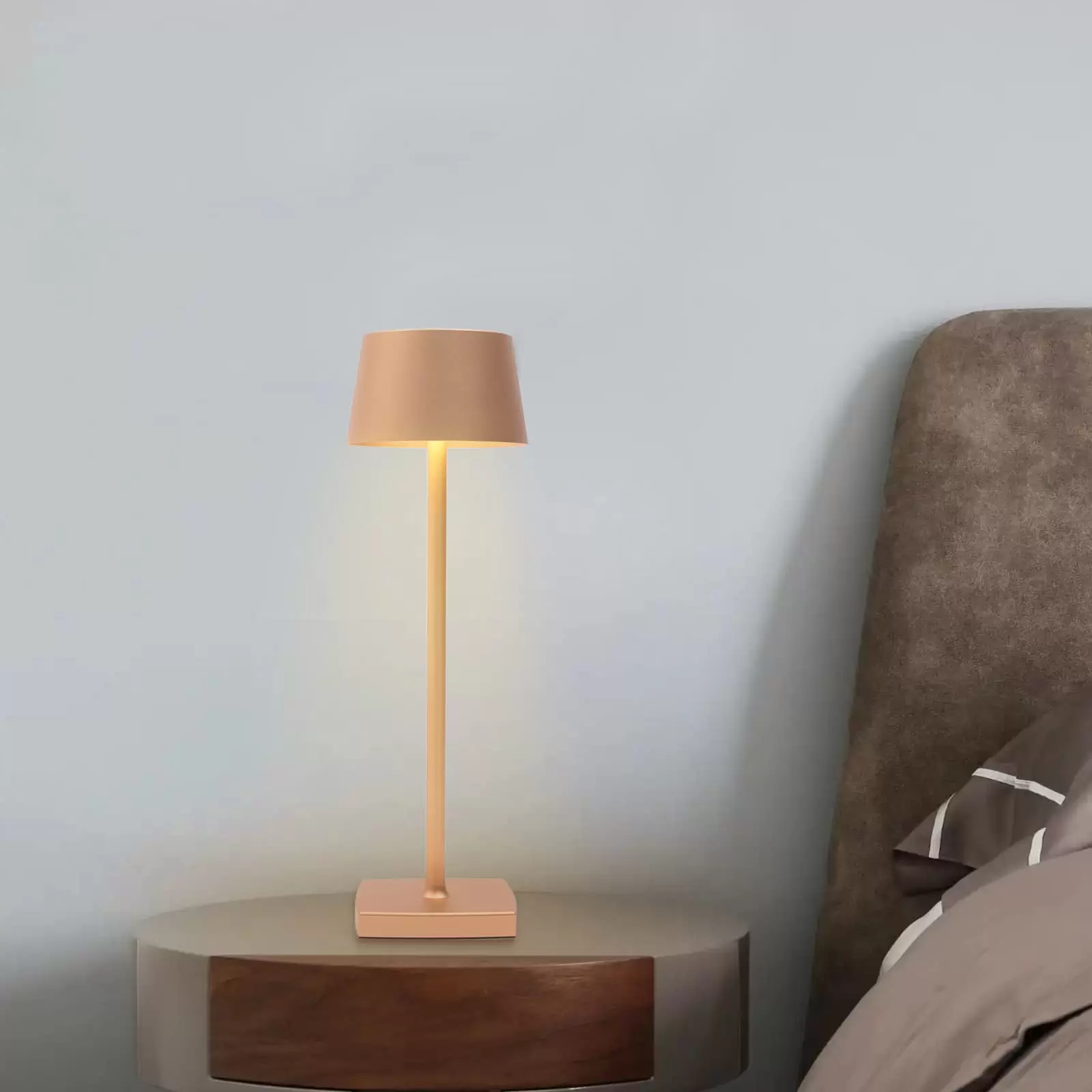 3.5W Rechargeable LED Table Lamp, Wireless Bedside Lamp, Suitable for Garden/Table/Nightstand
