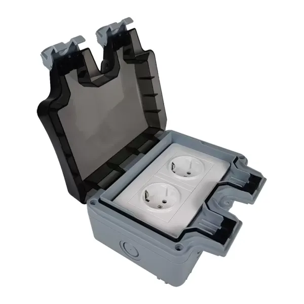 Wall socket for IP66 outdoor use, waterproof and dustproof socket