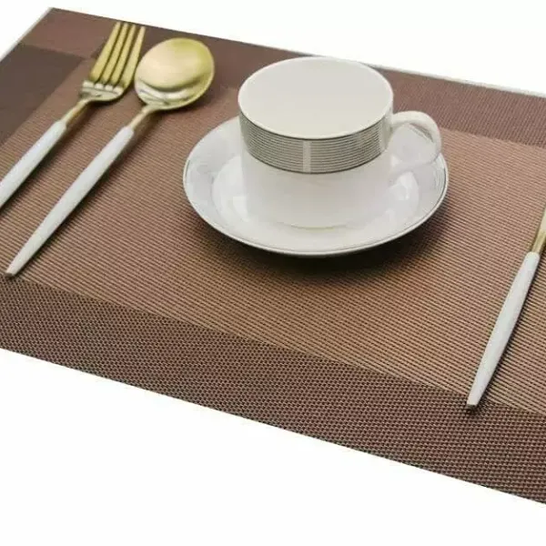 Placemats Set of 4 Non-Slip Washable 45 x 30 cm PVC Non-Slip Heat Resistant Placemats for Kitchen Restaurant (Brown)