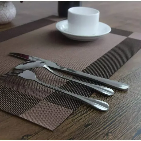 Placemats Set of 4 Non-Slip Washable 45 x 30 cm PVC Non-Slip Heat Resistant Placemats for Kitchen Restaurant (Brown)