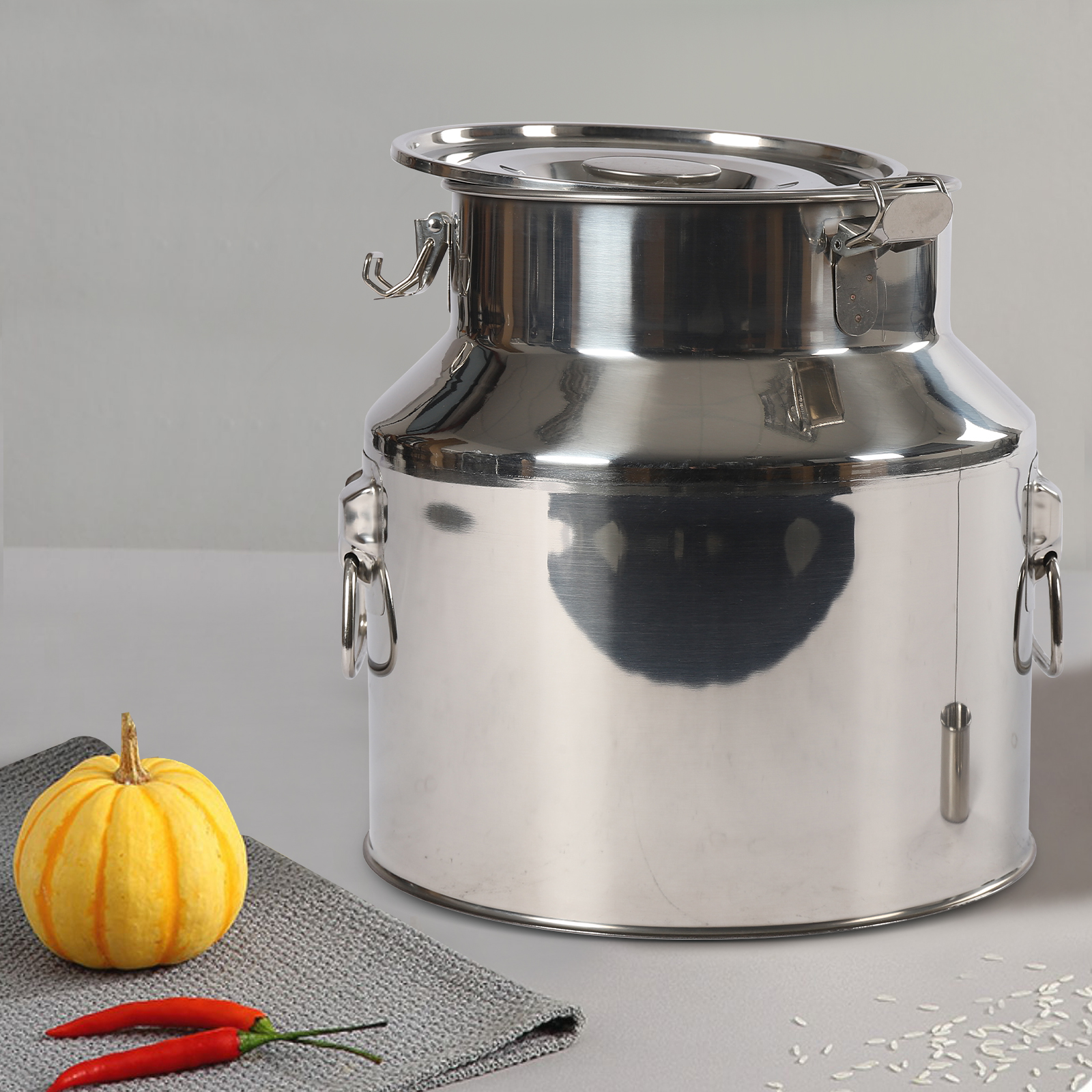 22L 2.05kg Stainless Steel Milk Jug Leak Proof Lid with Tension Lock for Storage Suitable For Storing Water Milk 201 Stainless Steel Silver 22L 2.05kg Stainless Steel Milk Jug Leak Proof Lid with Tension Lock for Storage Suitable For Storing Water Milk 201 Stainless Steel Silver