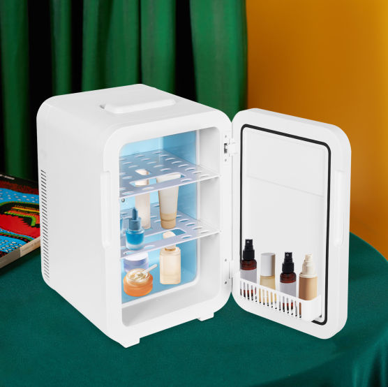 20L multifunctional mini refrigerator, digital display mini refrigerator, car and home dual use