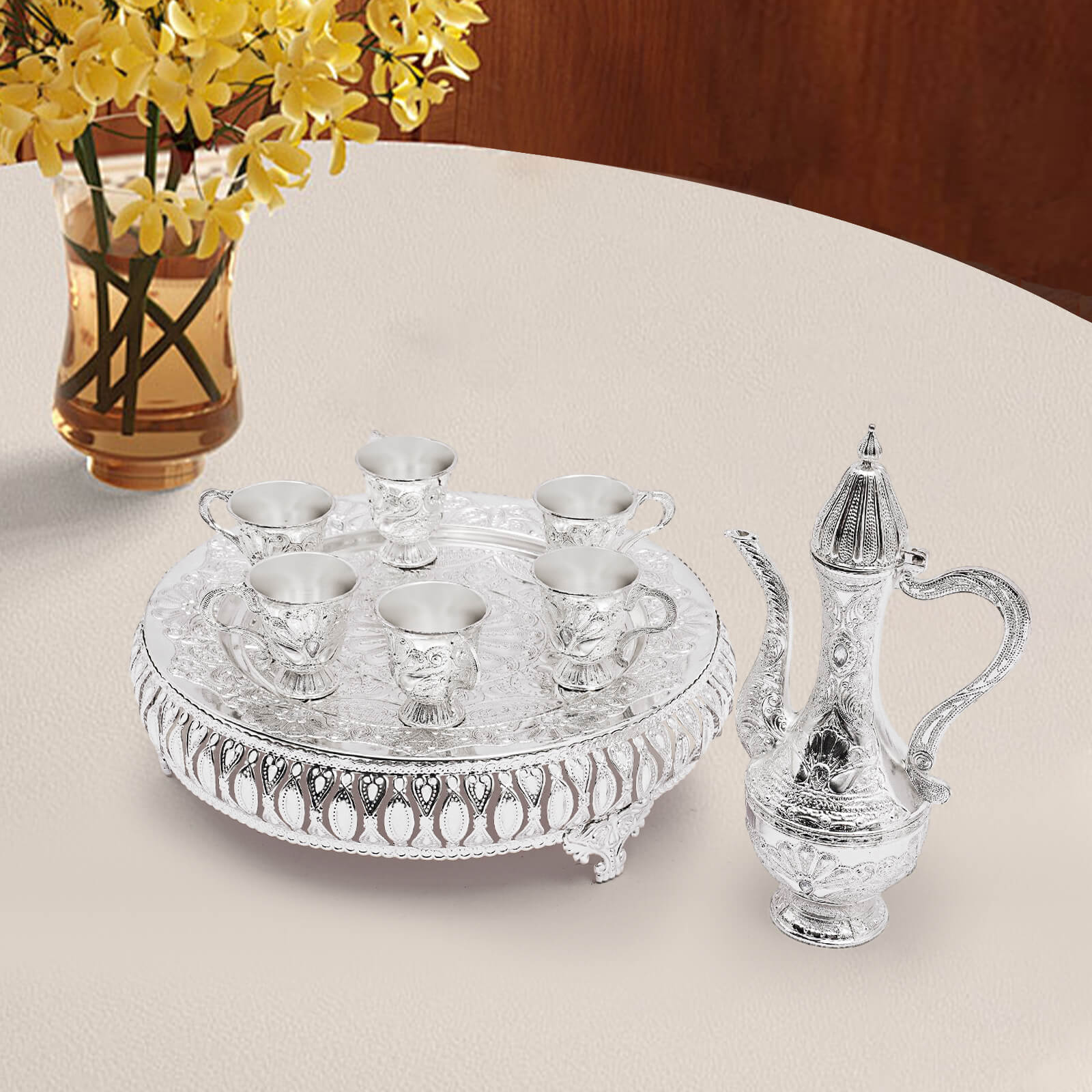 Coffee cup and teapot set, tea service set for tea table decoration, silver, with one pot and six cups