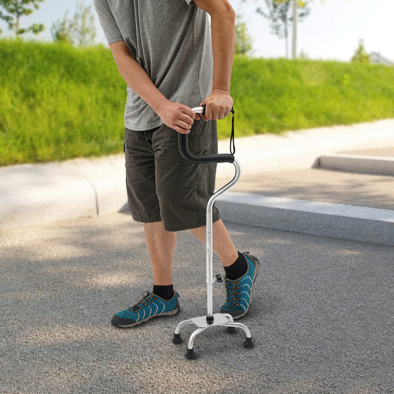 Walker, Walking Stick, Adjustable walking stick, for people with mobility problems, Adjustable height: 78-95.9cm, Silver Walker, Walking Stick, Adjustable walking stick, for people with mobility problems, Adjustable height: 78-95.9cm, Silver