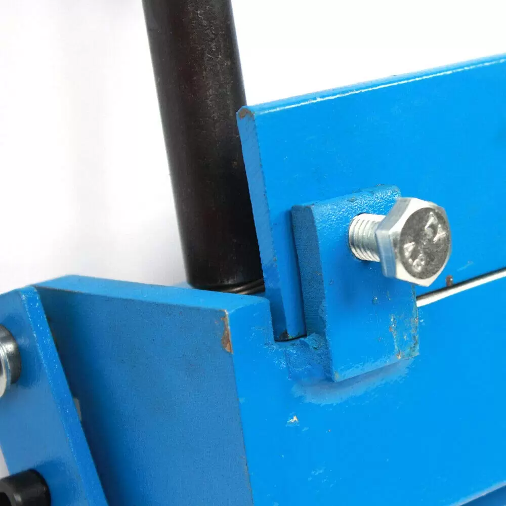 630mm Manual Metalworking Bender 1.2-1.5mm Sheet Metal Bending Folding Machine Cast Iron 90° Maximum Bending Angle 630mm Manual Metalworking Bender 1.2-1.5mm Sheet Metal Bending Folding Machine Cast Iron 90° Maximum Bending Angle