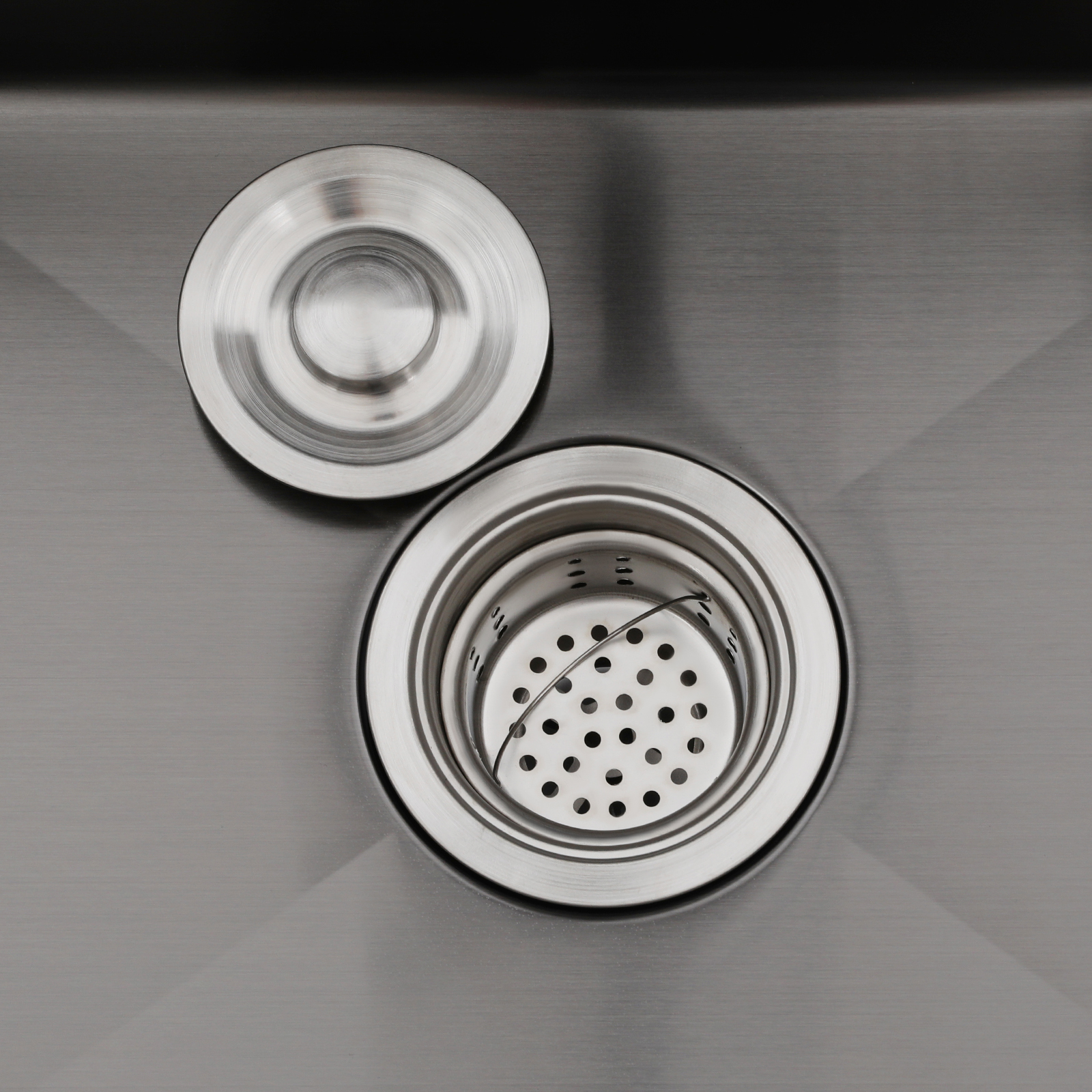 40*45cm Kitchen Sink, Stainless Steel Kitchen Sink, Stainless Steel Sink with Tap + Faucet + Drainer + Soap Dispenser + Drain Basket -Black 40*45cm Kitchen Sink, Stainless Steel Kitchen Sink, Stainless Steel Sink with Tap + Faucet + Drainer + Soap Dispenser + Drain Basket -Black