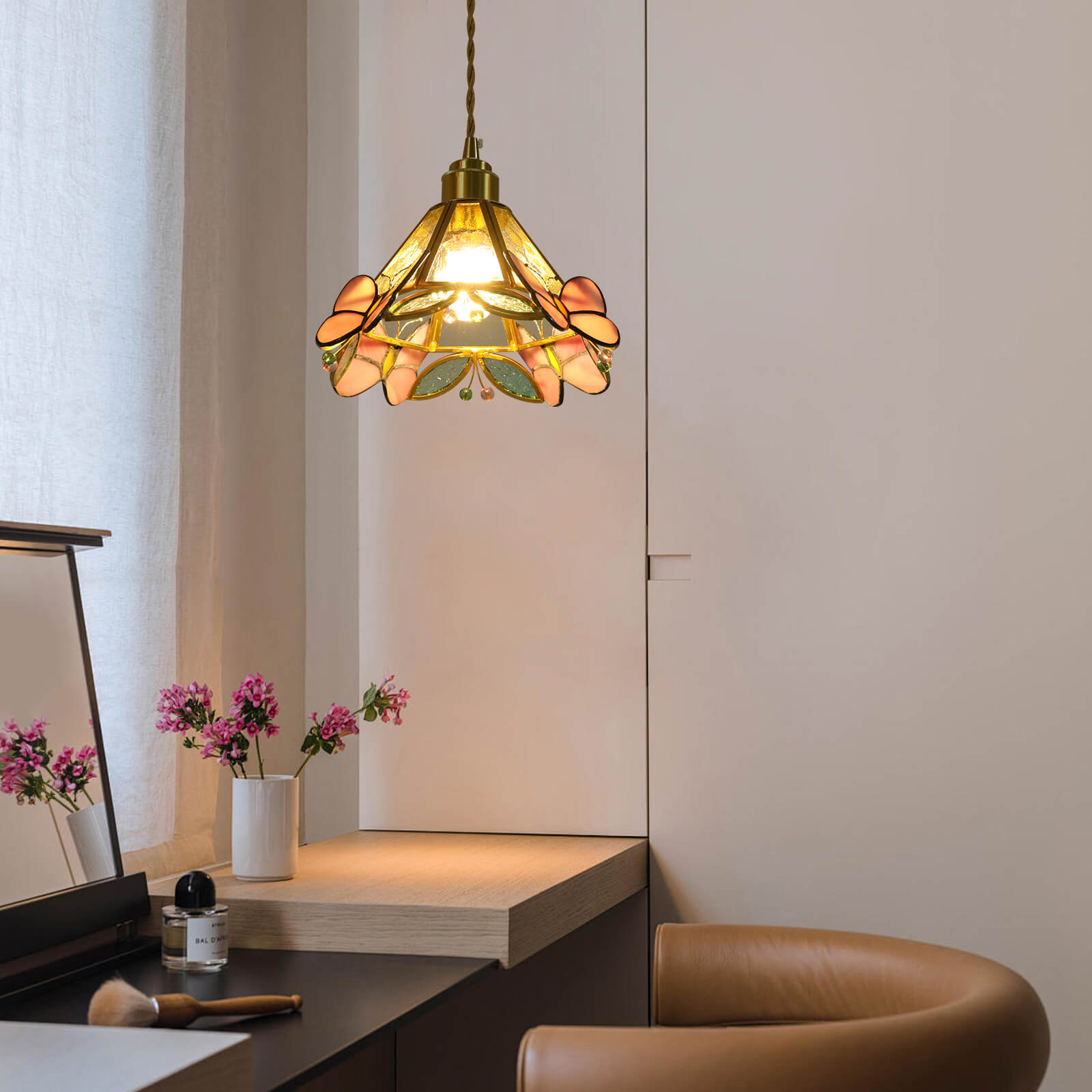 Glass Modern Pendant Light, Butterfly Shaped Pendant Light, Ceiling-mounted Light, Semi Flush Mount, for the bedroom, girls' room