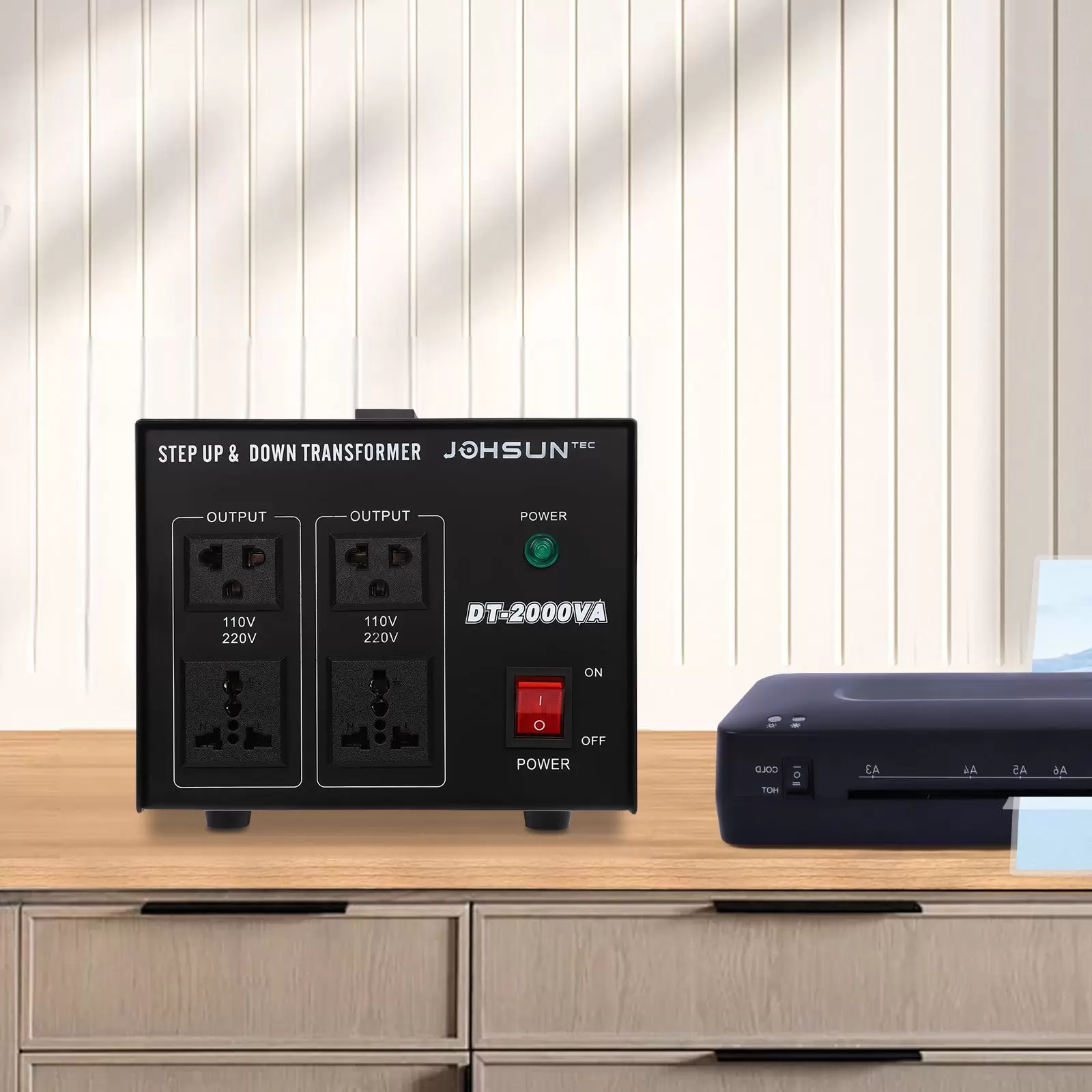 Voltage Converter 110V-220V/220V-110V USA Transformer to European Socket Automatic Step Up & Step Down (1600W)