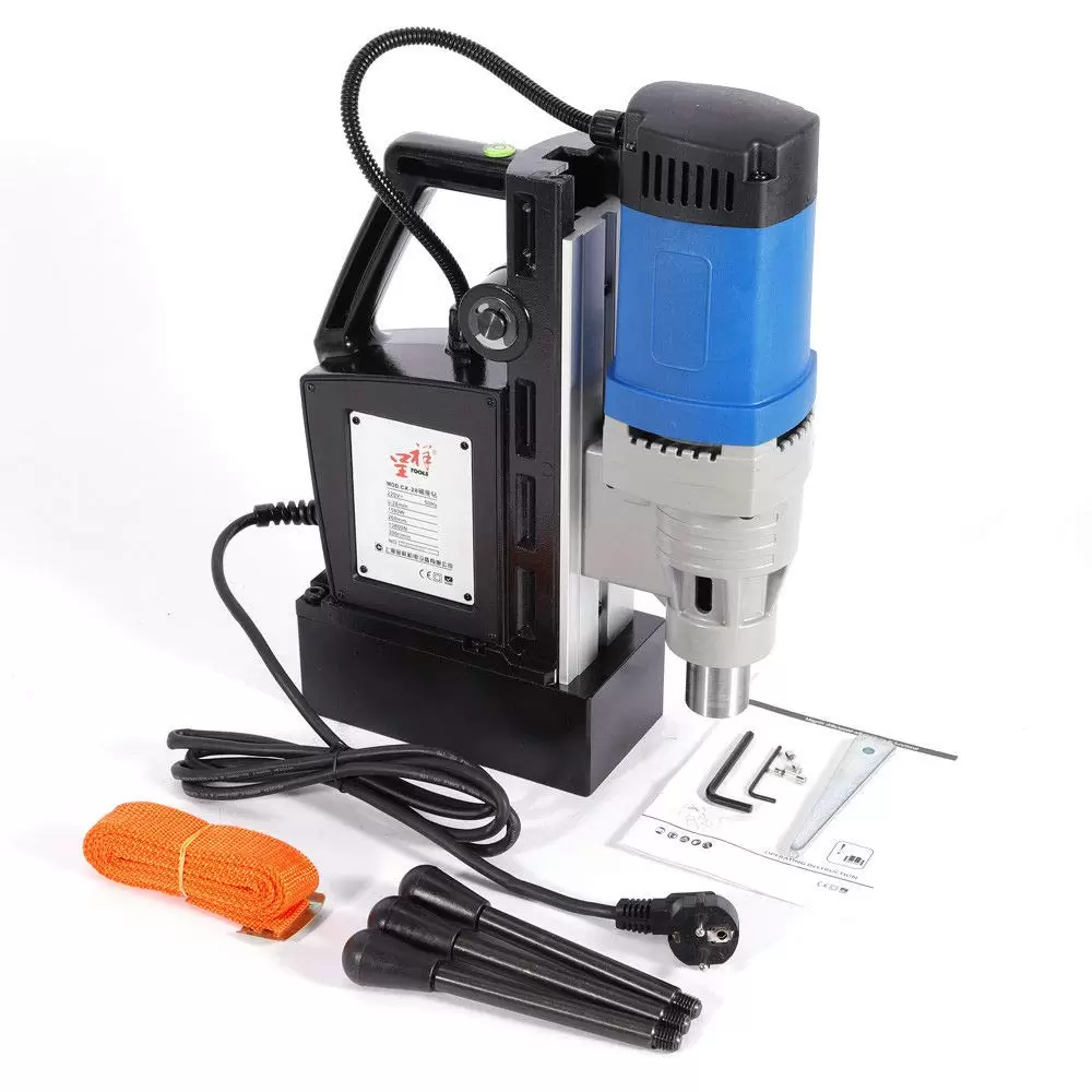 Magnetic core drill MT3 1680 W - 13800 N - 13800 N - Max. depth 50 mm - Drilling diameter Magnetic core drill MT3 1680 W - 13800 N - 13800 N - Max. depth 50 mm - Drilling diameter
