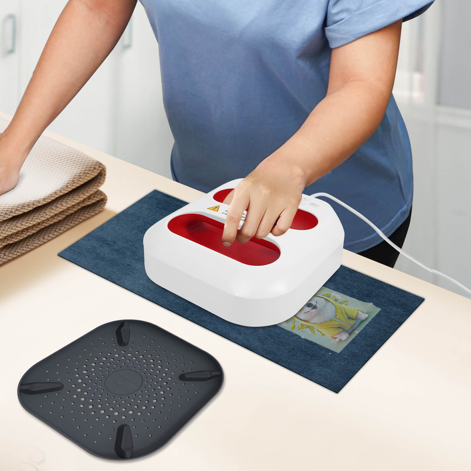 Red Heat Plotter, Mini Heat Press Machine, Portable Heat Press, with Timepiece, Temperature Range: 85-205℃ Red Heat Plotter, Mini Heat Press Machine, Portable Heat Press, with Timepiece, Temperature Range: 85-205℃